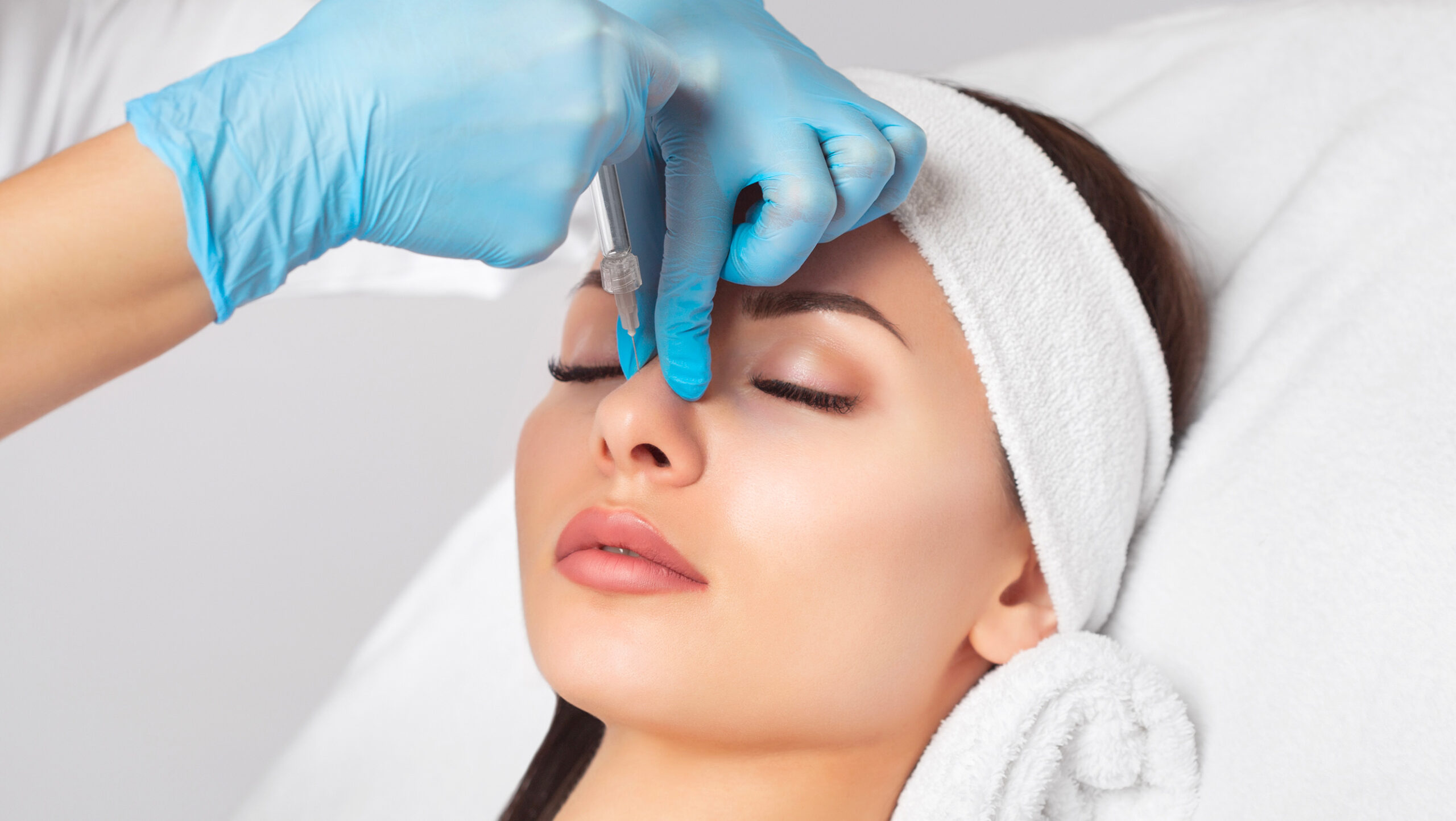 rhinoplastie-medicale-1-scaled
