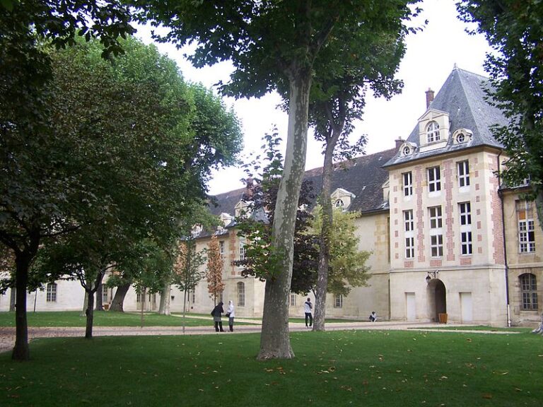 Hôpital Saint-Louis 3