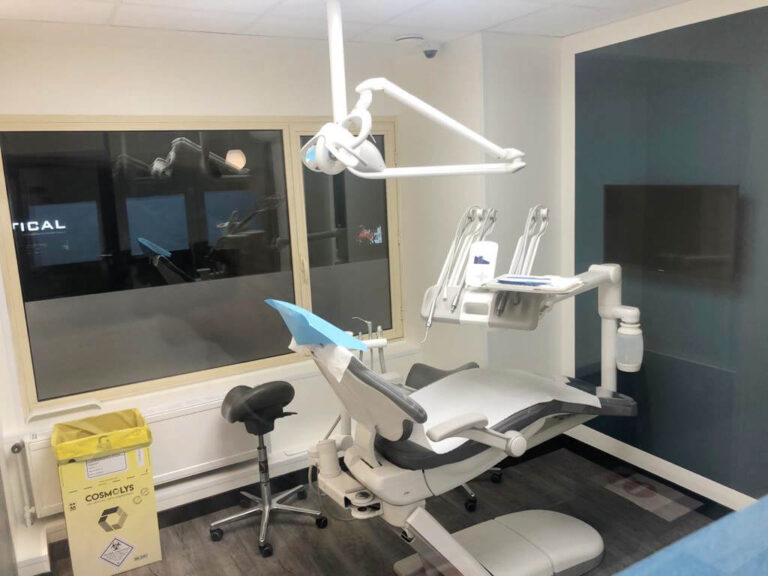 Espace-de-soins-dentaires-Dentiste-3