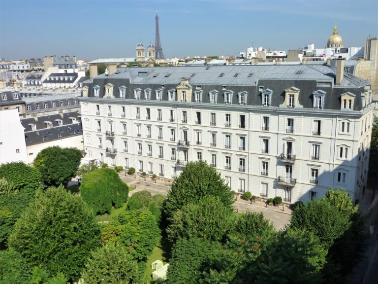 Clinique vue tour eiffel 1463_1