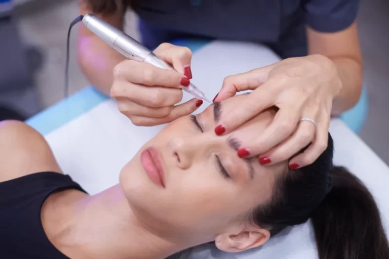 Injections-Beaute-du-visage-scaled-e1663273225588